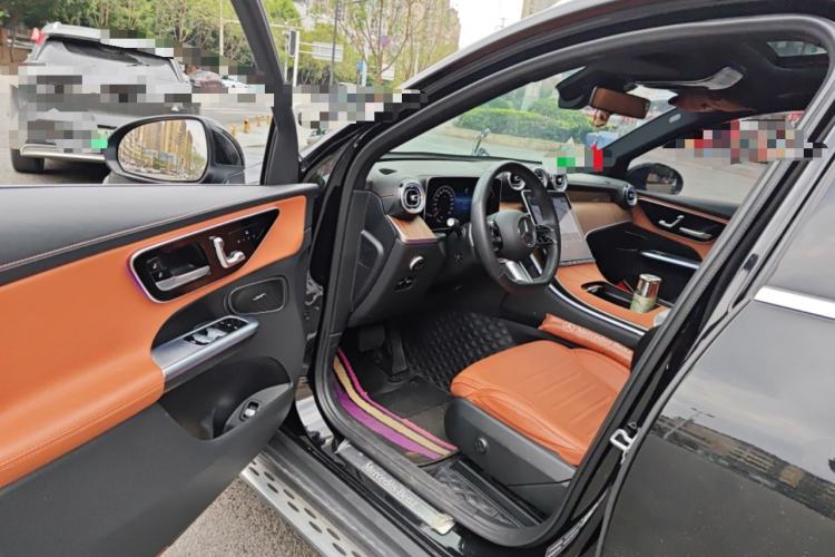 Used Mercedes-Benz GLC 2023 GLC 300 L 4MATIC Dynamic Edition 5-seater
