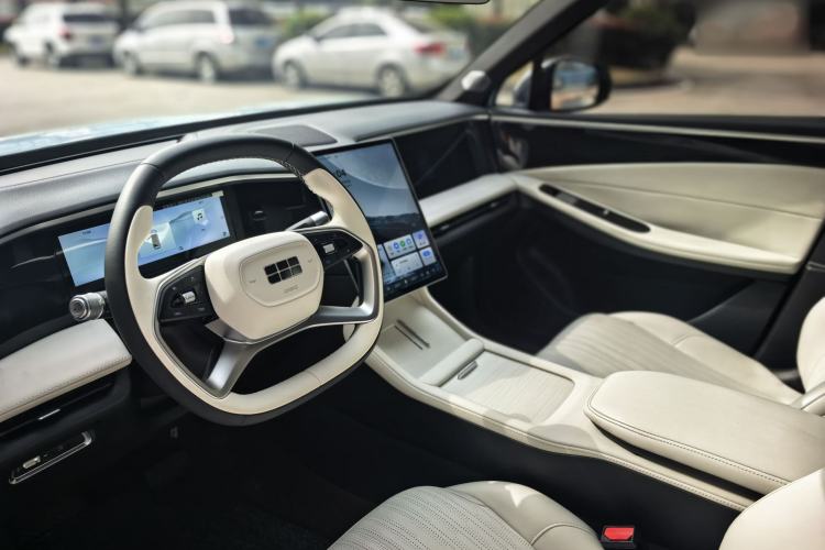 Used Geely Galaxy L7 2023 1.5T 115 km Starship
