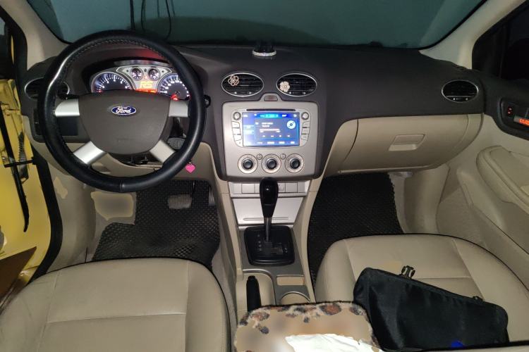 Used Ford Focus 2011 Hatchback 1.8L Automatic Fashion Edition