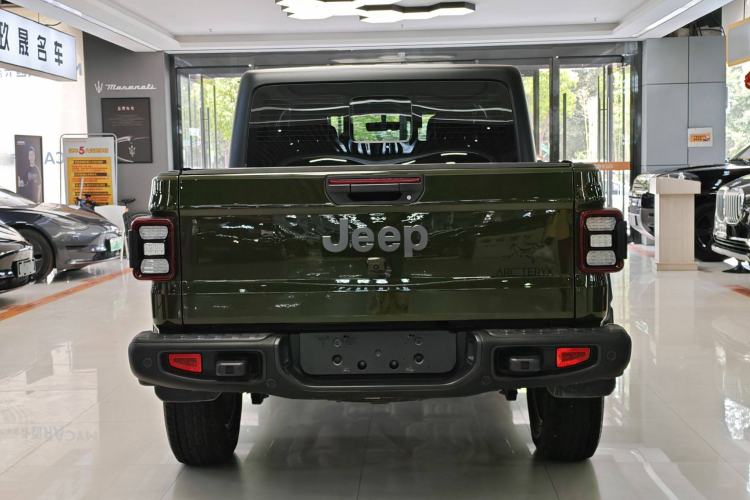 Used Jeep Gladiator 2022 3.6L Pioneer Edition
