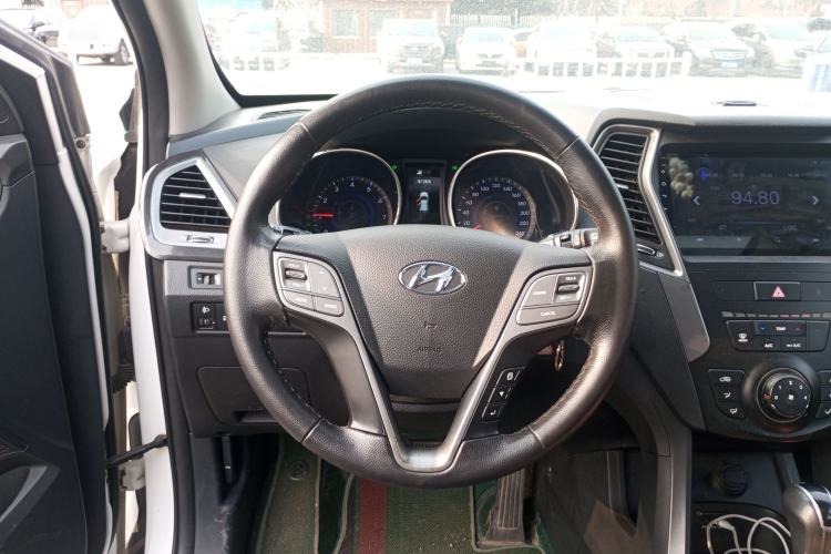 Used Hyundai Santa Fe 2013 2.4L Automatic 2WD Comfort Edition