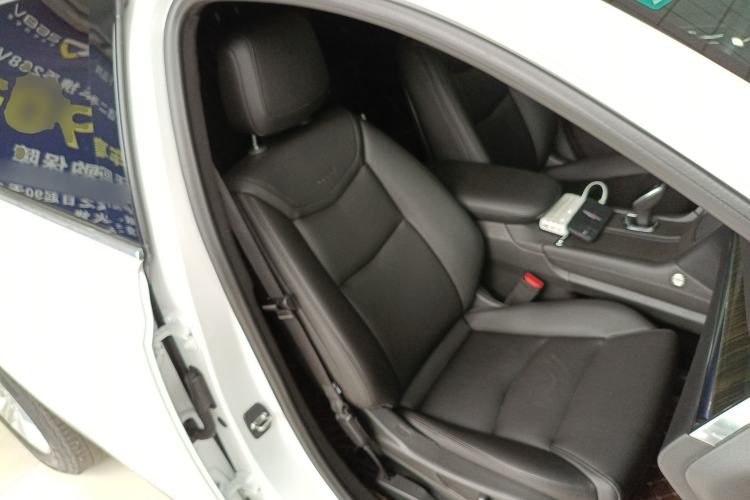 Used Cadillac XT5 2018 25T Tech Model
