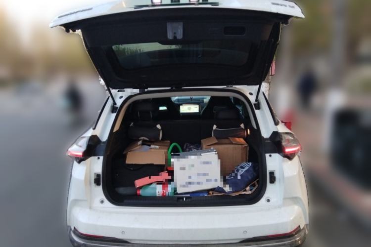 Used NETA U 2022 Zhi400 Pro Ternary Lithium Trunk