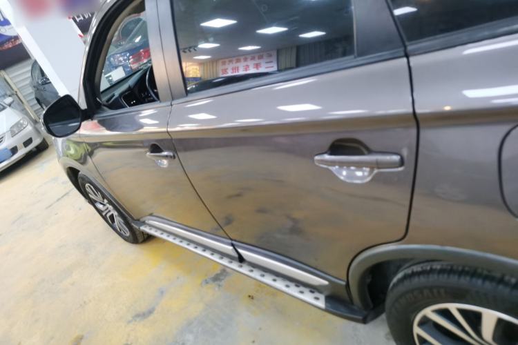 Used Mitsubishi Outlander 2018 2.0L Two-Wheel Drive Glory Edition 5 Seats