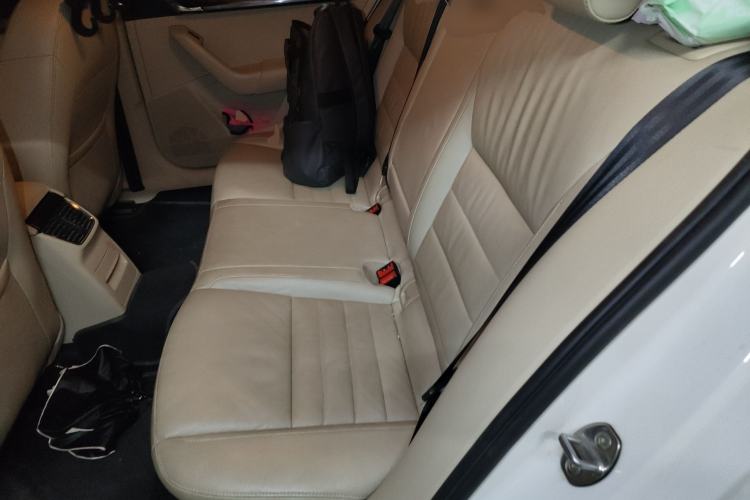 Used Skoda Octavia 2015 1.6L Automatic Yijun Edition
