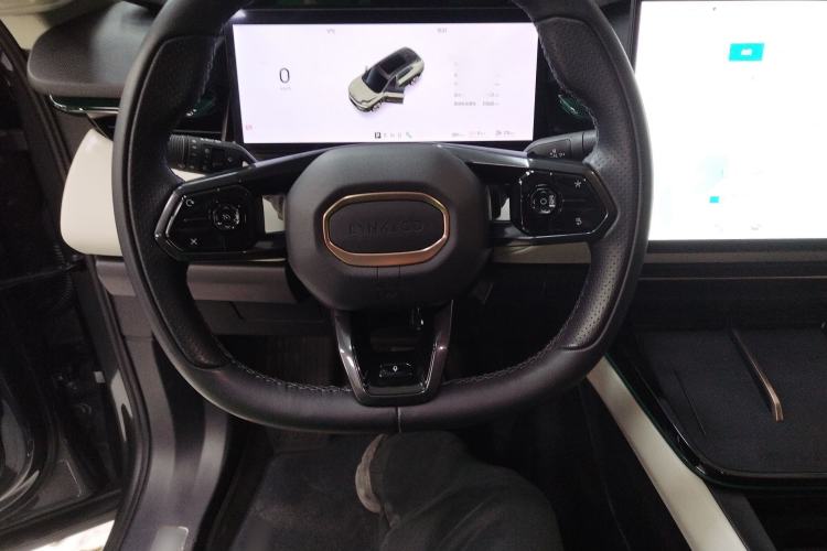 Used Lynk & Co 08 EM-P 2025 245 km Ultra-Long Range Pro