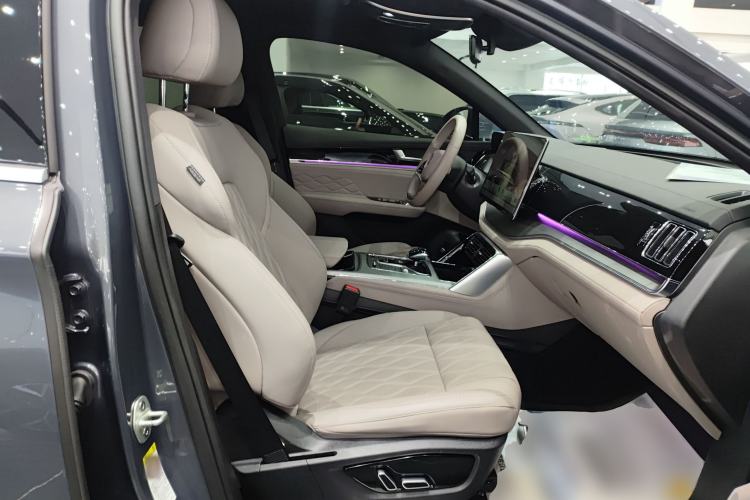 Used BYD Tang New Energy 2024 DM-i Glory Edition 112KM Prestige Model