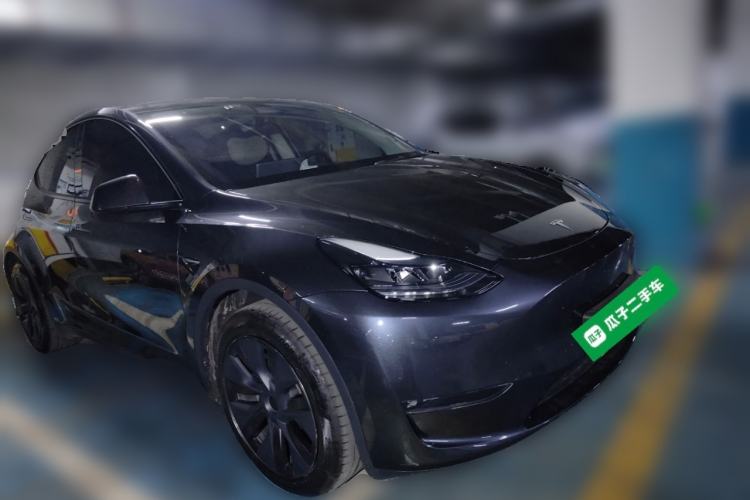 Used Tesla Model Y 2024 Long-Range All-Wheel-Drive Version