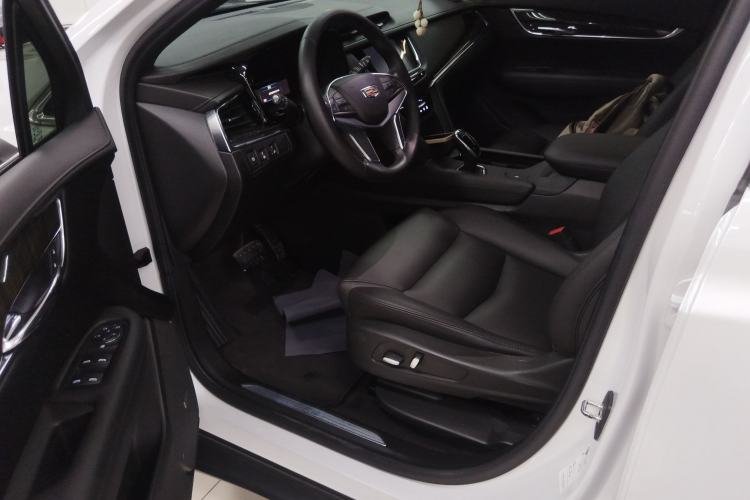 Used Cadillac XT5 2018 25T Tech Model