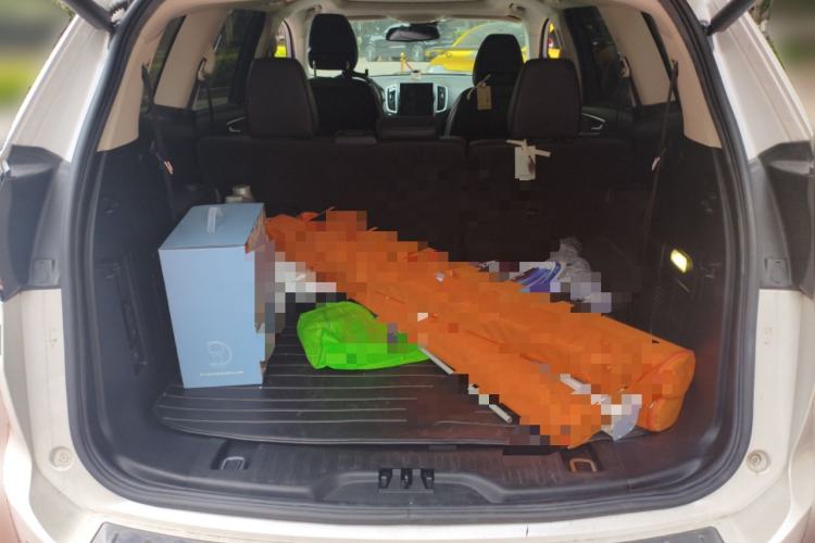 Used Ford Edge 2015 2.0T GTDi Two-Wheel-Drive High-Line Version Trunk