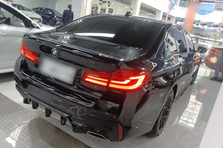 Used BMW 5 Series 2020 525Li Luxury Package Rear Right 45 Deg