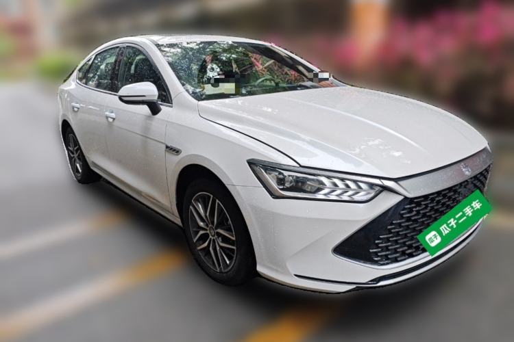 Used BYD Qin PLUS 2021 DM-i 120KM Prestige Model Front Right 45 Deg