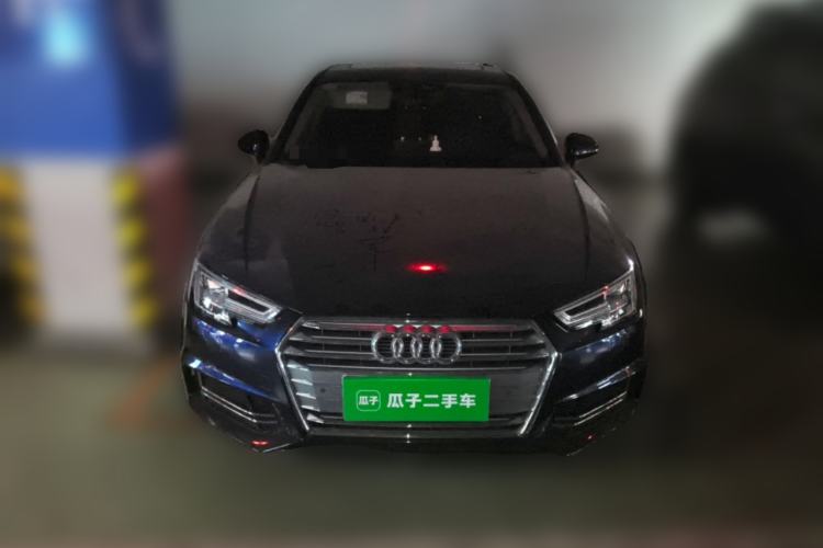 Used Audi A4L 2018 30th Anniversary Edition 40 TFSI Fashion Model
