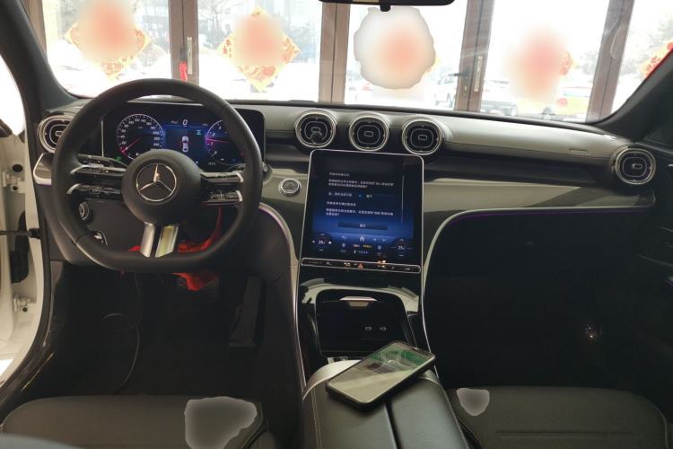 Used Mercedes-Benz C-Class 2025 C 260 L Sport Edition Center Console