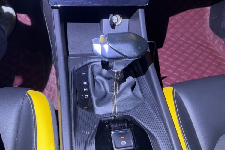 Used Dongfeng Aeolus Yixuan 2023 Mach Edition 1.5T Automatic Pursuit Rider Version