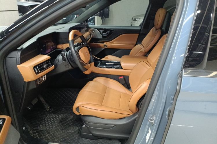 Used Lincoln Aviator 2024 3.0T V6 Four-Wheel Drive Presidential Edition Six Seats