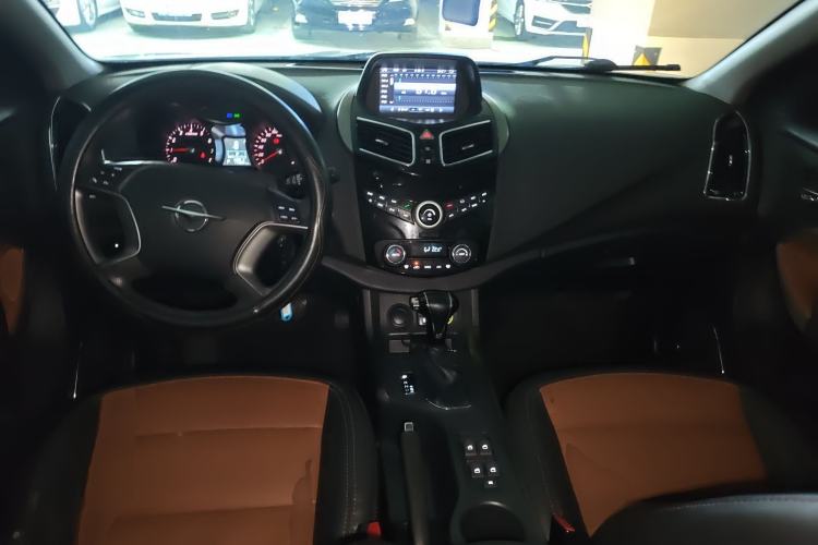 Used Haima S5 2016 1.5T CVT Enjoyment Edition Center Console