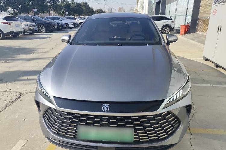 Used BYD Qin PLUS 2025 DM-i Smart Drive 120KM Superior Model
