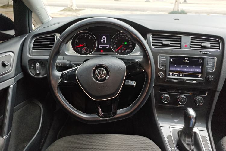 Used Volkswagen Golf 2017 230TSI Automatic Comfort Edition – Celebrating Milestone of One Million Units
