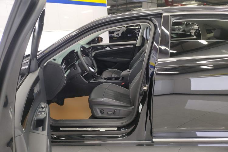 Used Volkswagen Passat 2023 Revised 330TSI Starry Elite Edition