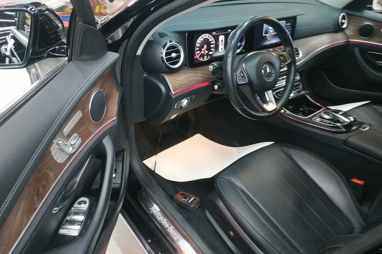 Used Mercedes-Benz E-Class 2016 E 300 L Stylish Model
