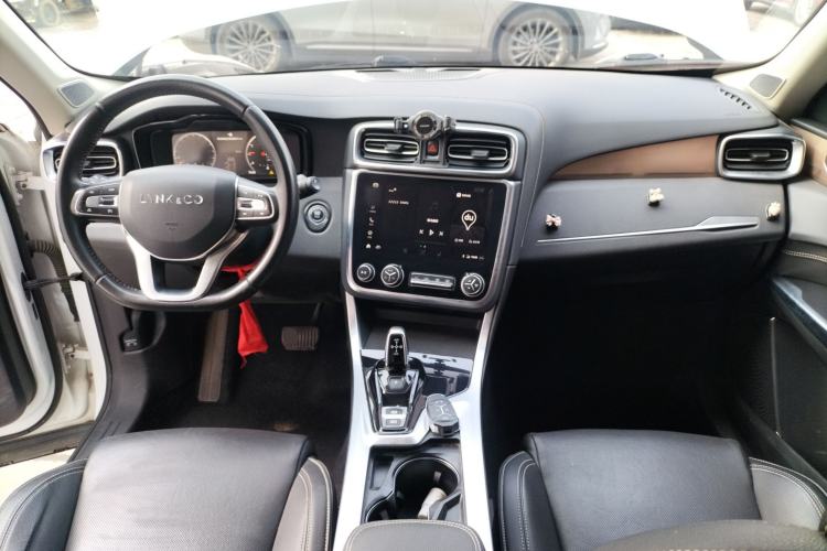 Used Lynk & Co 01 2019 2.0T Two-Wheel-Drive Pro Version China VI Standard