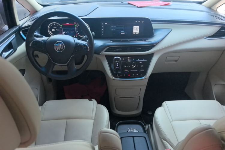 Used Buick GL8 2022 ES Landtrek 653T Luxury Edition