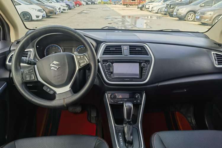 Used Suzuki S-Cross 2014 1.6L CVT Four-Wheel Drive Luxury Version
