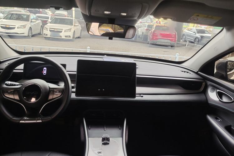 Used BYD Seal 05 DM-i 2025 DM-i Smart Drive 55KM Prestige Model Center Console