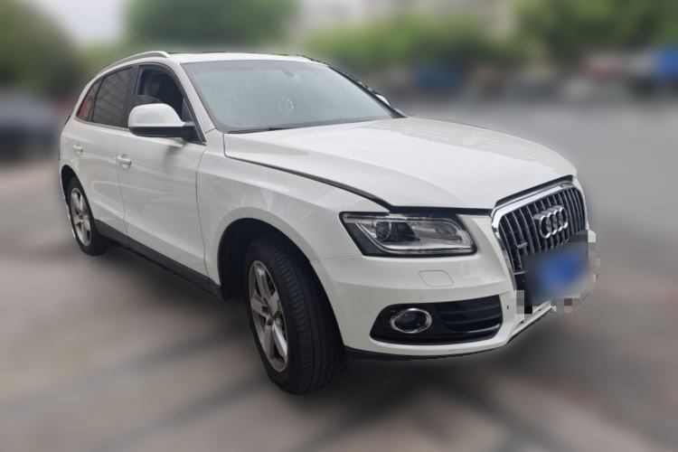 Used Audi Q5 2013 40 TFSI Comfort Edition Front Right 45 Deg