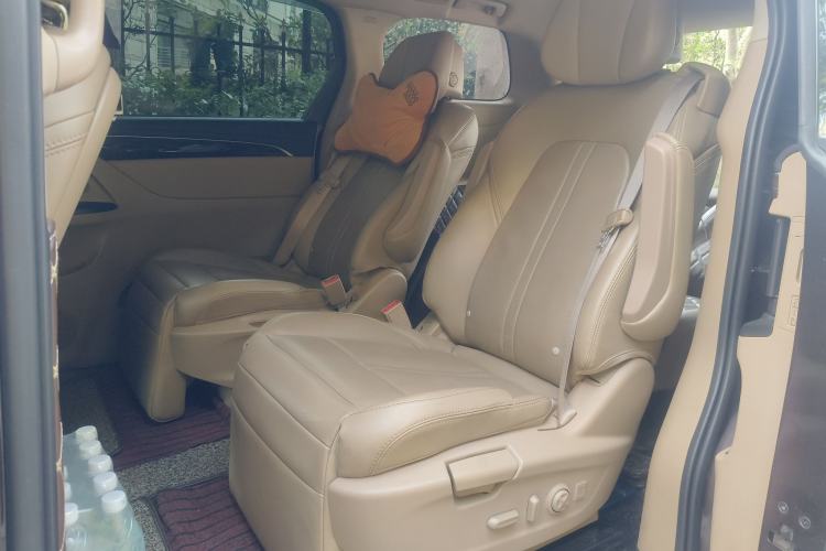 Used Buick GL8 2017 ES 28T Flagship Model China V Standard
