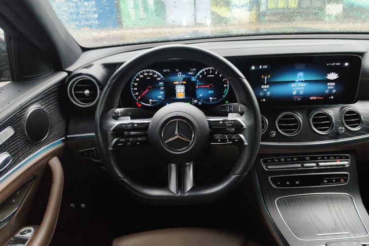 Used Mercedes-Benz E-Class New Energy 2022 Facelift E 350 e L Plug-in Hybrid Sedan
