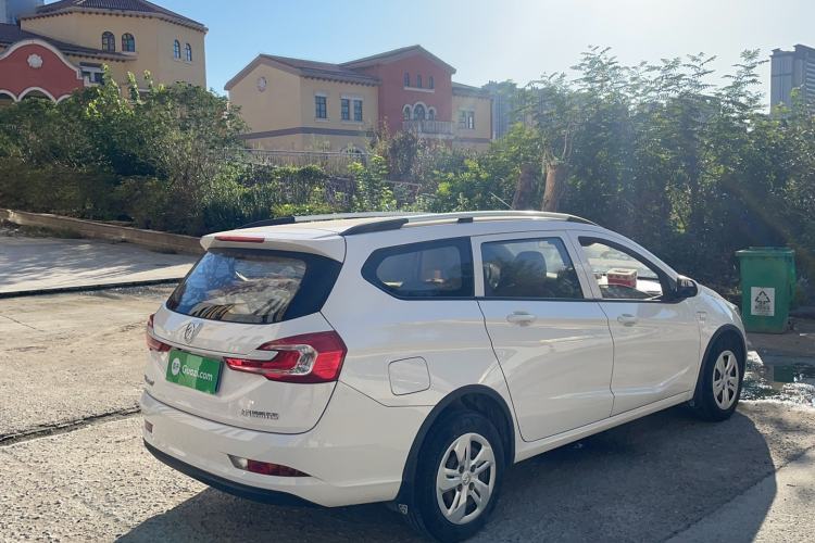 Used Baojun 310W 2017 1.5L Manual Comfort Version China VI Emission Standard
