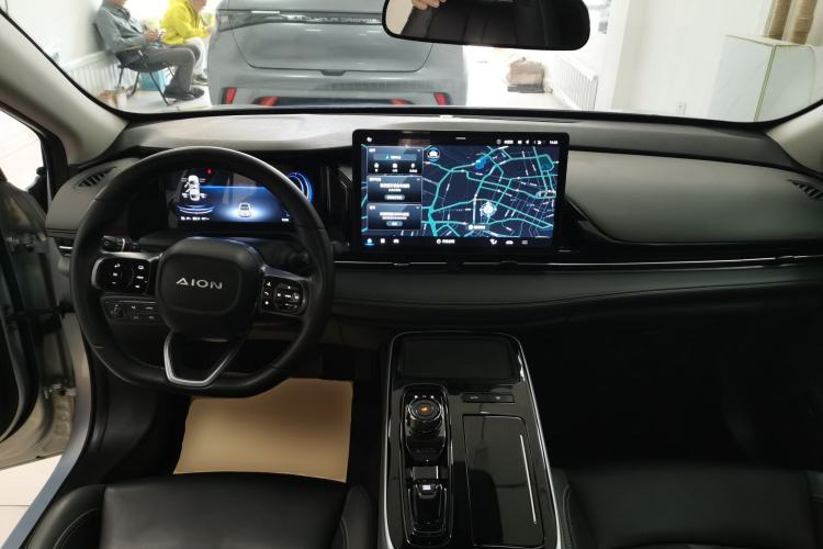 Used AION S Plus 2023 70 Intelligent Edition Lithium Iron Phosphate Center Console