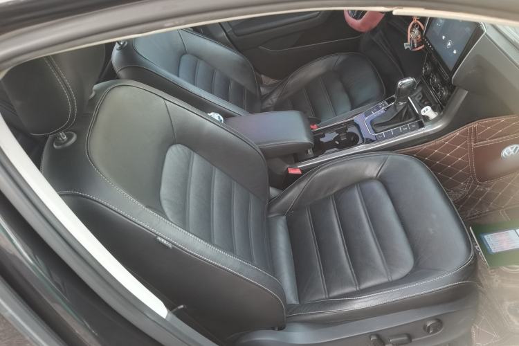 Used Volkswagen Passat 2016 330TSI DSG Luxury Edition