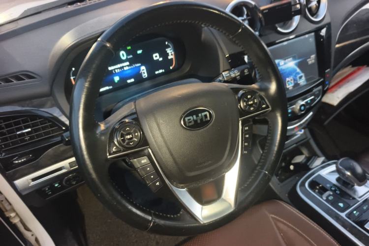 Used BYD Tang New Energy 2015 2.0T Four-Wheel-Drive Flagship Model