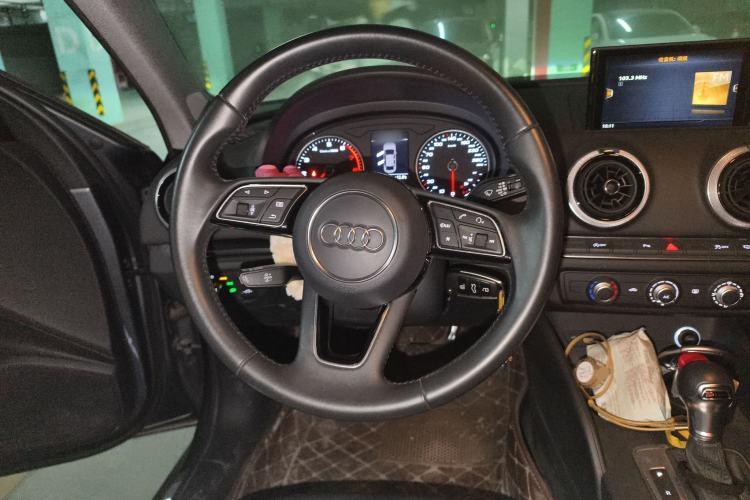 Used Audi A3 2020 Limousine 35 TFSI Fashion Edition China VI Emission Standard