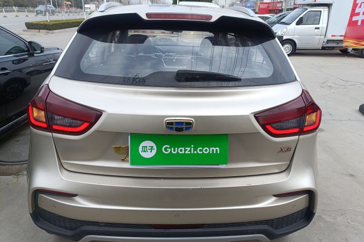Used Geely Auto Vision X3 2019 Upgraded Model 1.5L Manual Luxury Version
