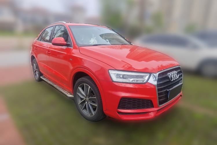 Used Audi Q3 2018 30 TFSI Fashion Edition Collector's Version Front Right 45 Deg