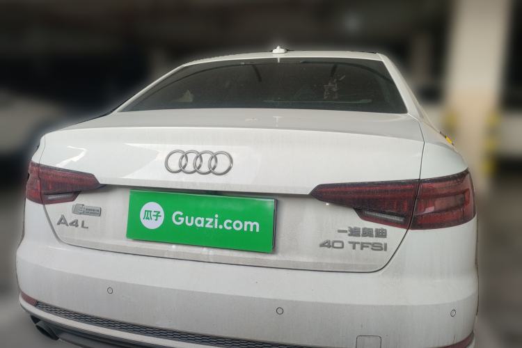 Used Audi A4L 2018 30th Anniversary Edition 40 TFSI Fashion Model
