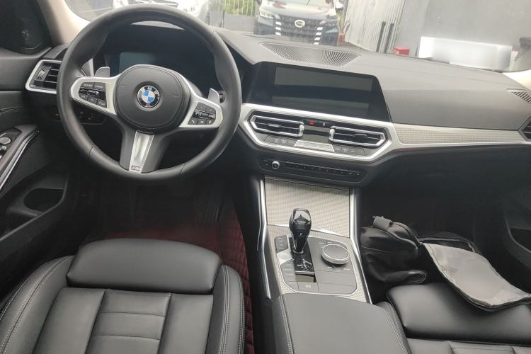 Used BMW 3 Series 2020 Facelifted 325Li M Sport Night Edition Package Center Console