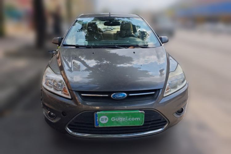 Used Ford Focus 2013 Sedan Classic 1.8L Manual Fashion Edition