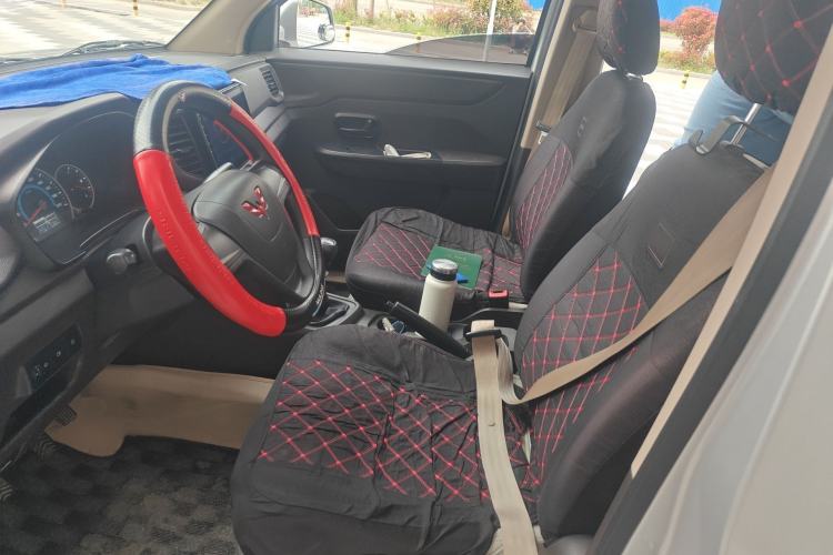 Used Wuling Hongguang V 2022 1.5L Enjoy Edition Electric-Powered LAR Left Front Seat