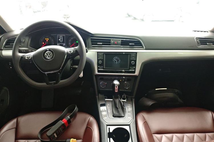 Used Volkswagen Lamando 2019 230TSI DSG Vision Edition China VI Standard
