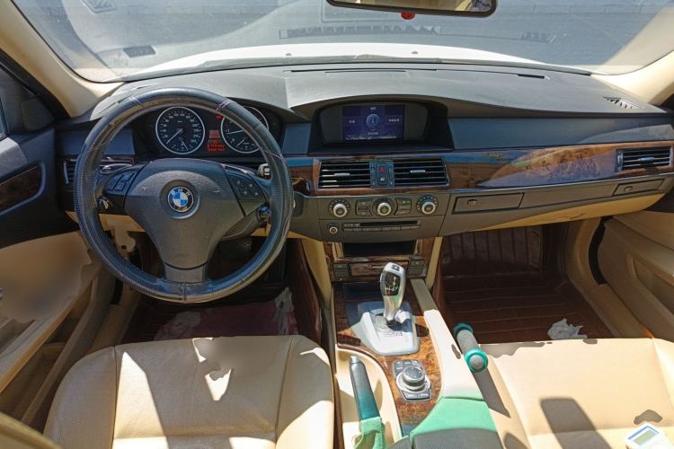 Used BMW 5 Series 2010 520Li Leading Model Center Console