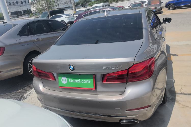 Used BMW 5 Series 2019 530Li Luxury Edition Premium Package
