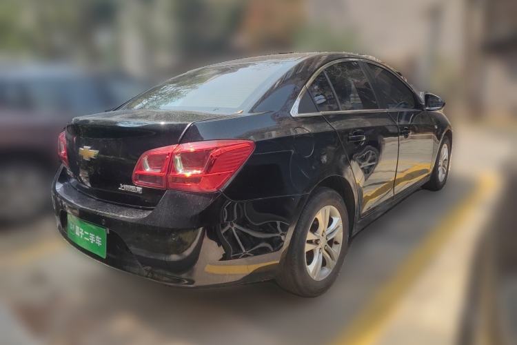 Used Chevrolet Cruze 2015 1.5L Classic SE MT
