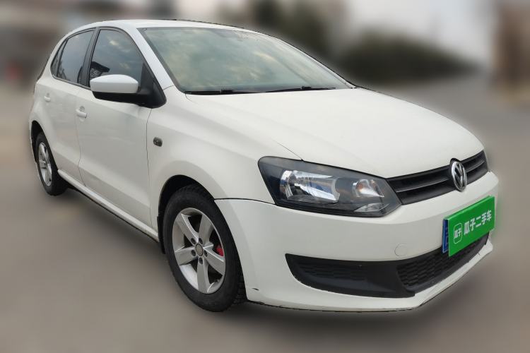 Used Volkswagen Polo 2011 1.4L Manual ZhiLe Edition Front Right 45 Deg