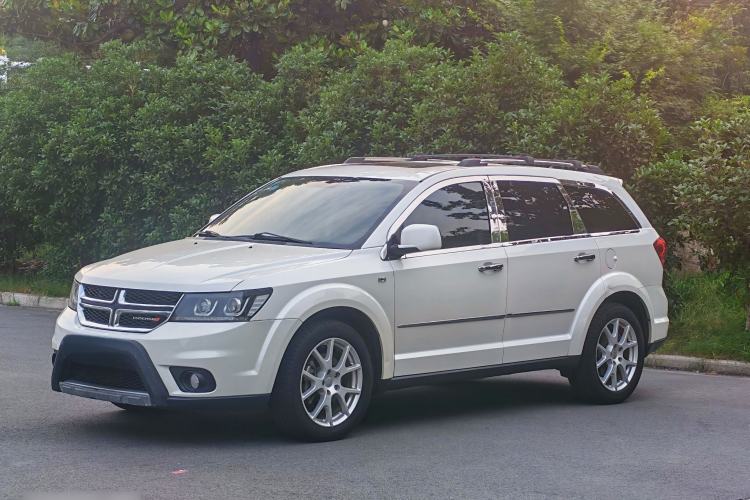Used Dodge Journey 2013 2.4L Two-Wheel Drive Luxury Version Guazi used car, China used car export, Used car for sale, Used  cars, Cheapest cars for sale