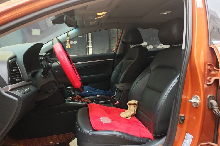 Used Hyundai Elantra (6th Generation / Lingdong) 2016 1.6L Automatic ZhiXuan · Flagship Edition
